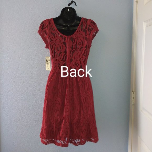 Bella D. Red Lace Dress. (Juniors Large) - Picture 3 of 6